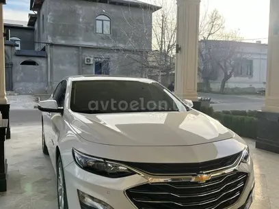 Белый Chevrolet Malibu 2 2020 года, КПП Автомат, в Ташкент за 21 200 y.e. id4882167