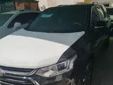 Мокрый асфальт Chevrolet Traverse 2021 года, КПП Автомат, в Самарканд за 35 000 y.e. id6428980, Фото №1