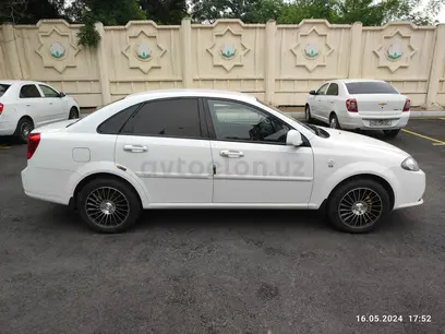 Белый Chevrolet Gentra, 2 позиция 2019 года, КПП Механика, в Ташкент за 12 700 y.e. id5136690