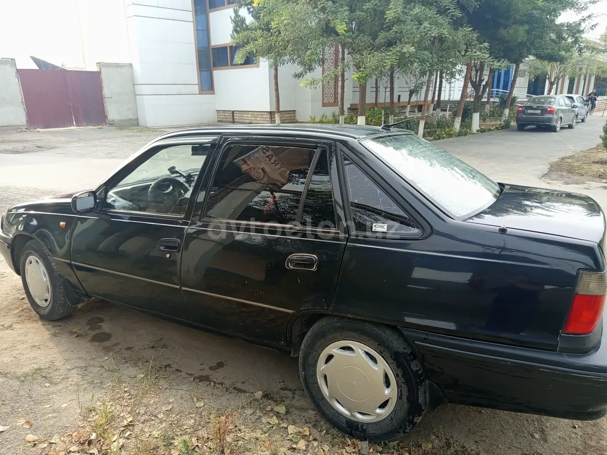 Daewoo Nexia — 4