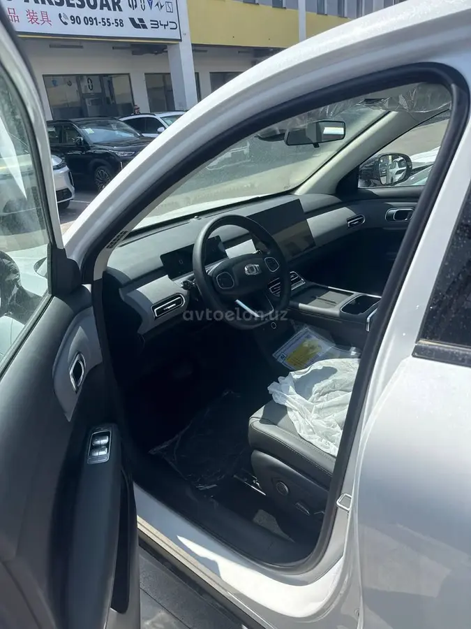 Changan Nevo Q05 — 3