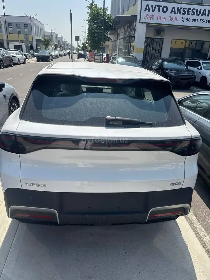 Changan Nevo Q05 — 5