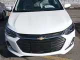 Белый Chevrolet Onix 2023 года, КПП Автомат, в Андижан за 15 300 y.e. id5215849