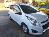 Белый Chevrolet Spark, 4 позиция 2019 года, КПП Механика, в Бухара за 7 800 y.e. id6437799, Фото №1