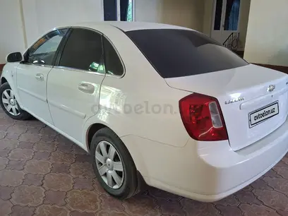 Белый Chevrolet Gentra, 1 позиция 2014 года, КПП Механика, в Бухара за 10 000 y.e. id5208143