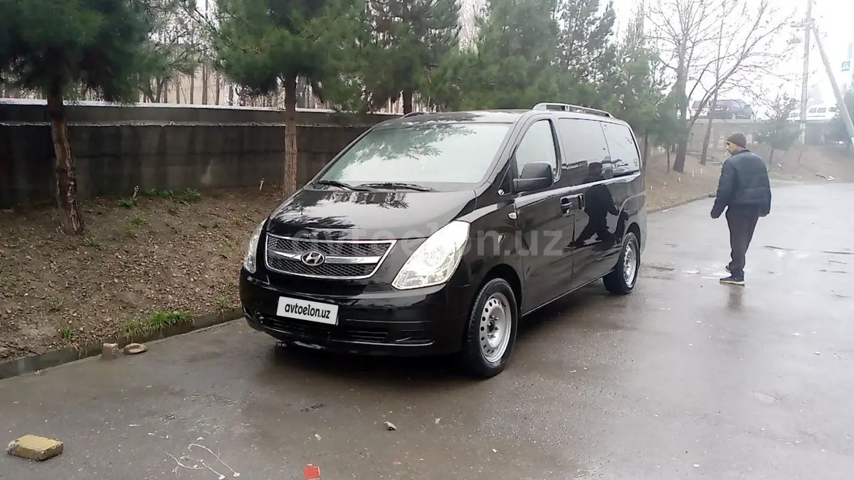 Hyundai Starex — 2