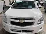 Белый Chevrolet Cobalt, 4 евро позиция 2024 года, КПП Автомат, в Ташкент за ~11 661 y.e. id5218900