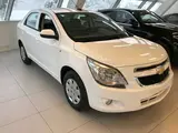 Белый Chevrolet Cobalt, 4 позиция 2024 года, КПП Автомат, в Навои за ~12 873 y.e. id5217904