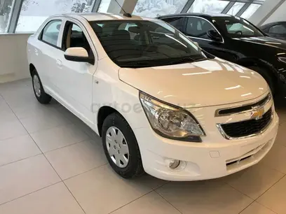 Белый Chevrolet Cobalt, 4 позиция 2024 года, КПП Автомат, в Навои за ~12 872 y.e. id5217904