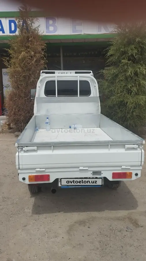 Daewoo Labo — 2