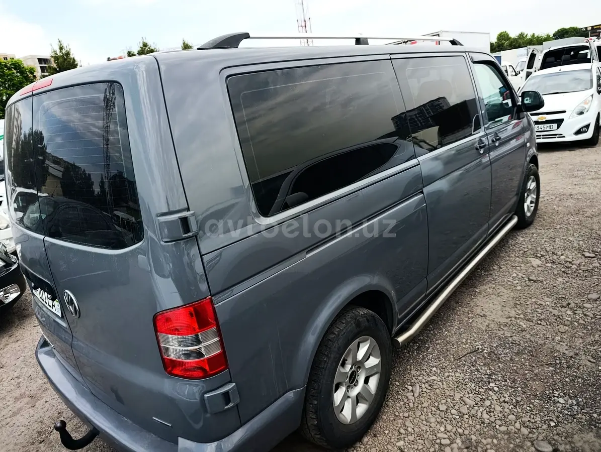 Volkswagen Caravelle — 4