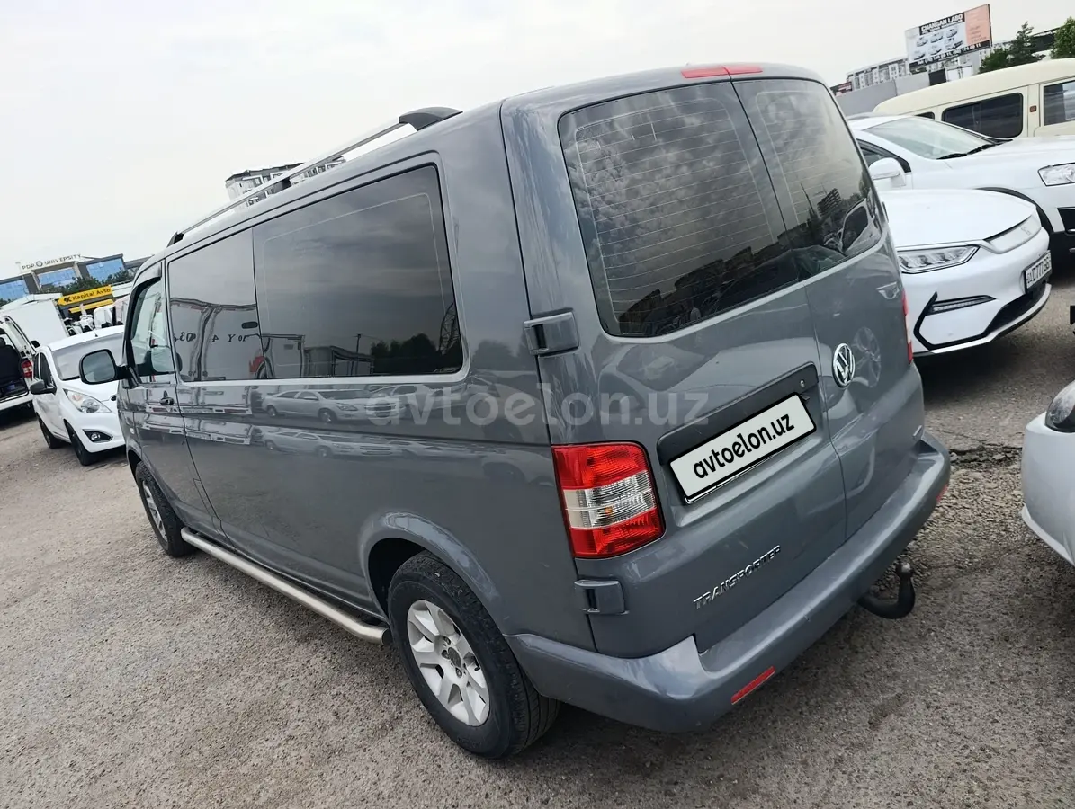 Volkswagen Caravelle — 5