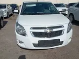 Белый Chevrolet Cobalt, 4 евро позиция 2024 года, КПП Автомат, в Бухара за ~11 618 y.e. id5024080, Фото №1