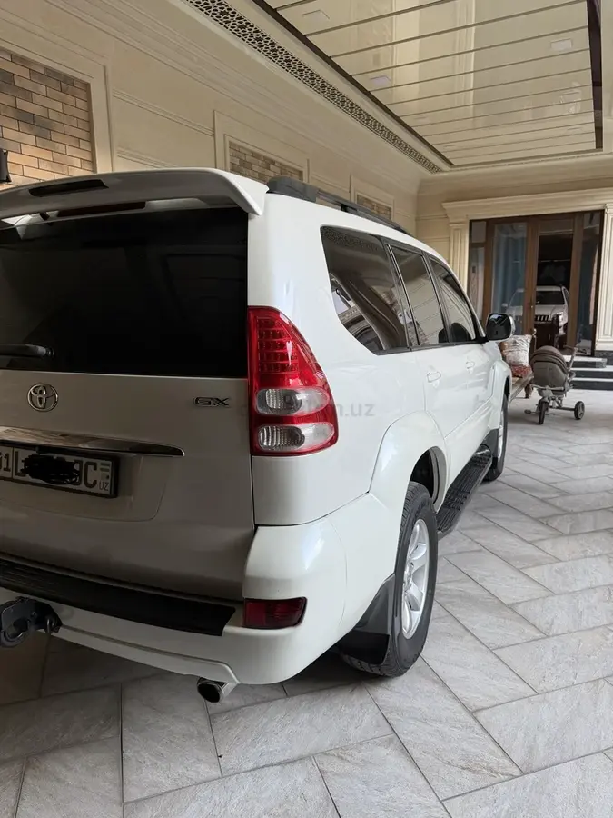 Toyota Land Cruiser Prado — 3
