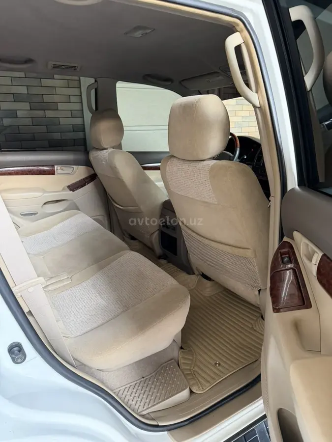 Toyota Land Cruiser Prado — 9