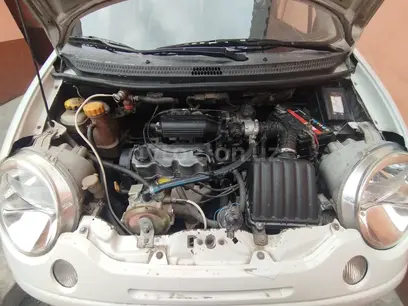 Белый Chevrolet Matiz, 2 позиция 2010 года, КПП Механика, в Андижан за 3 000 y.e. id6177831