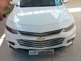 Белый Chevrolet Malibu 2 2018 года, КПП Автомат, в Коканд за 19 500 y.e. id5231178, Фото №1