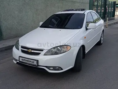 Oq Chevrolet Gentra, 3 pozitsiya 2018 yil, КПП Avtomat, shahar Toshkent uchun 11 000 у.е. id4965255