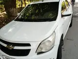 Белый Chevrolet Cobalt, 2 позиция 2018 года, КПП Механика, в Чирчик за 8 800 y.e. id5218333, Фото №1