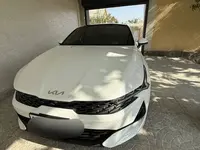 Kia K5 2023 года, в Джизак за 32 500 y.e. id6876469