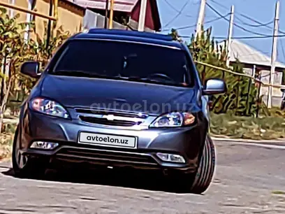Mokriy asfalt Chevrolet Gentra, 3 pozitsiya 2015 yil, КПП Avtomat, shahar Qarshi uchun ~10 353 у.е. id4575129