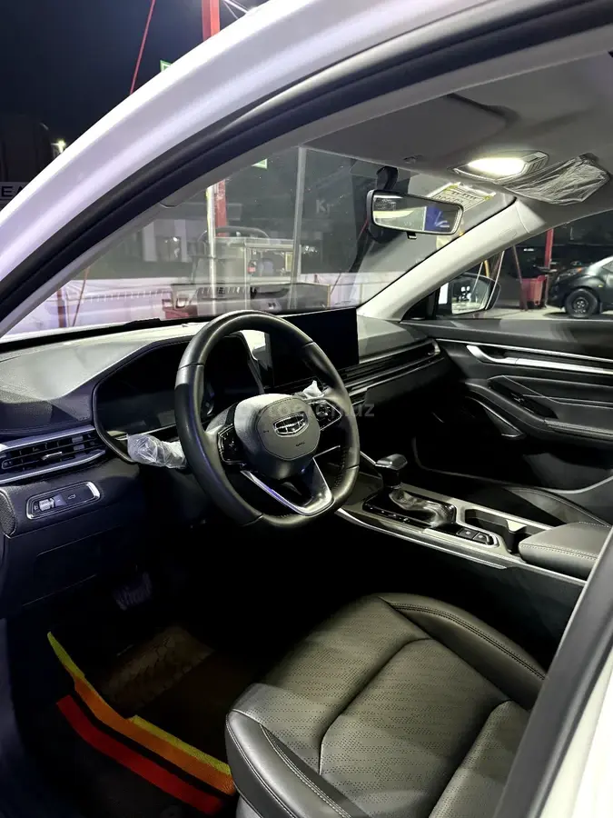 Geely Emgrand GSe — 4