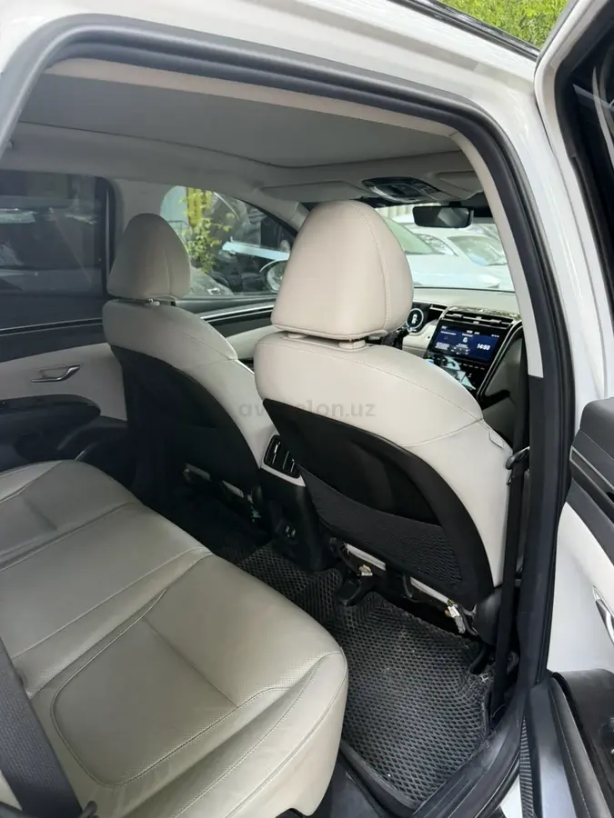 Hyundai Tucson — 2