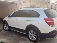 Белый Chevrolet Captiva, 3 позиция 2013 года, КПП Автомат, в Ташкент за 13 500 y.e. id6784354