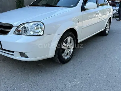 Белый Chevrolet Lacetti, 2 позиция 2011 года, КПП Механика, в Алтыарыкский район за 7 000 y.e. id4980942