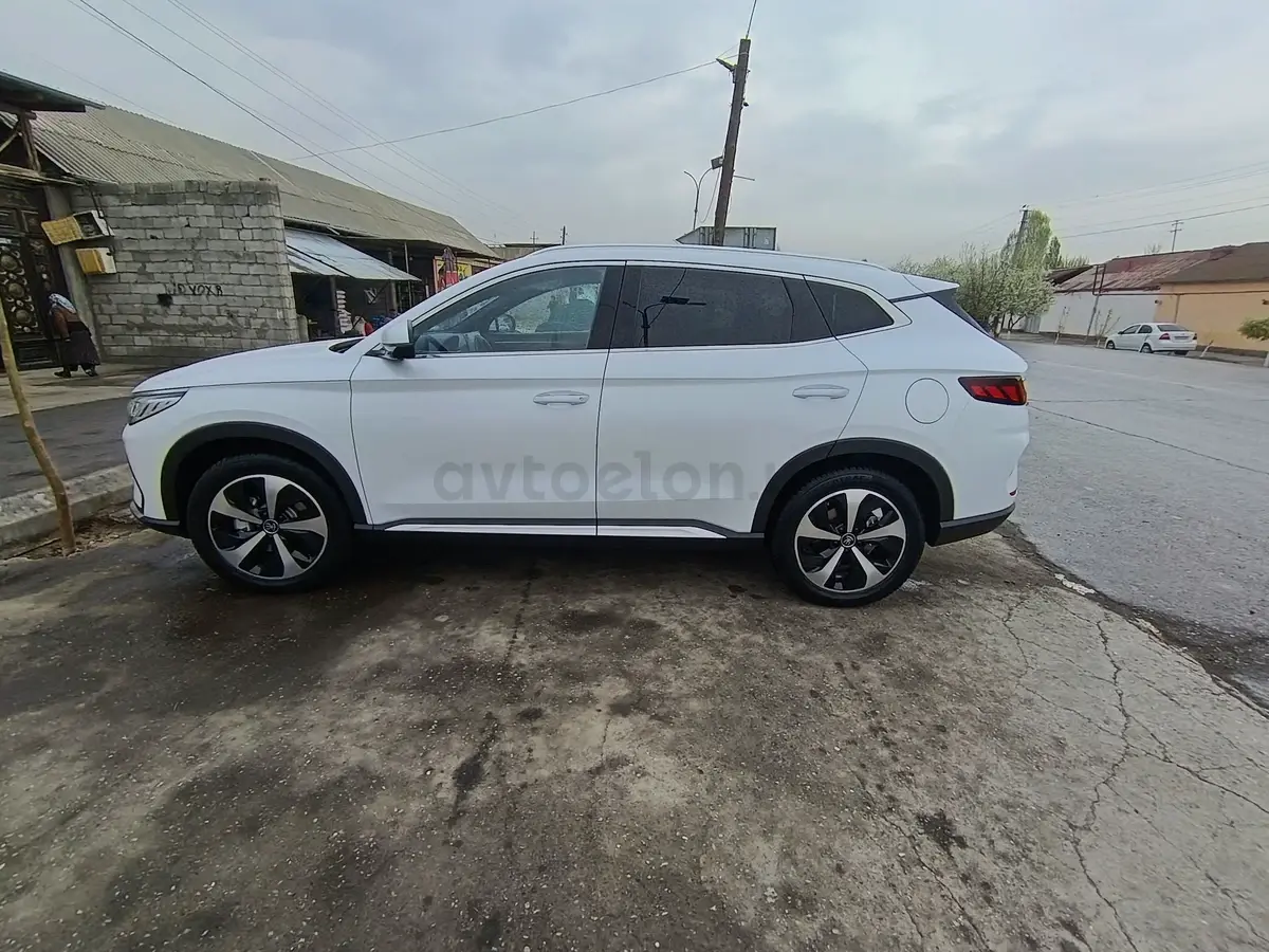 BYD Song Plus DM-i — 5