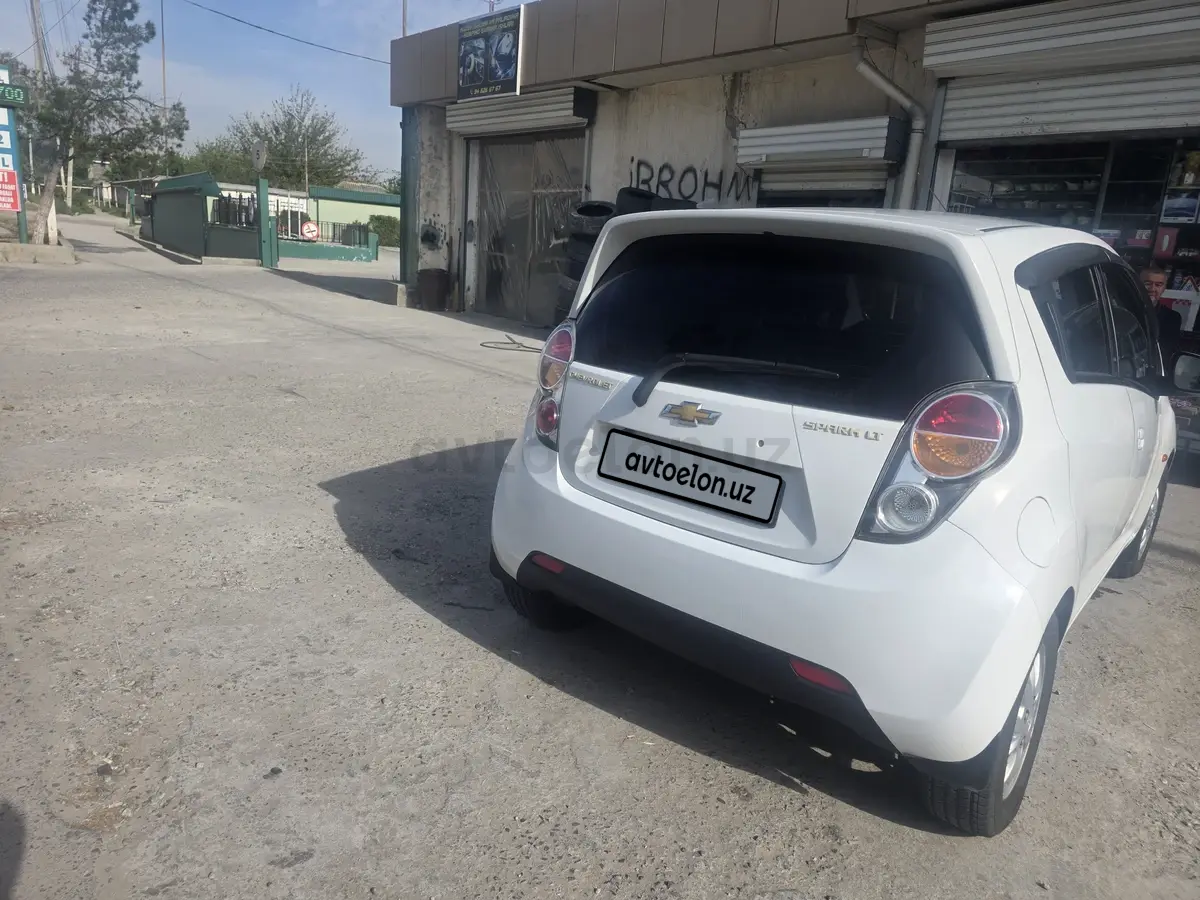 Mercedes-Benz E 200 — 2