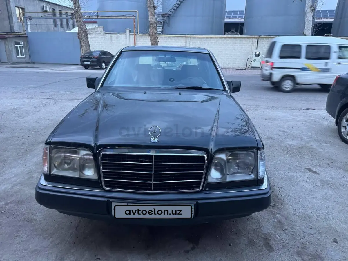 Mercedes-Benz E 200 — 7