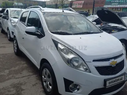 Белый Chevrolet Spark, 2 позиция 2014 года, КПП Механика, в Ташкент за 6 900 y.e. id4955040