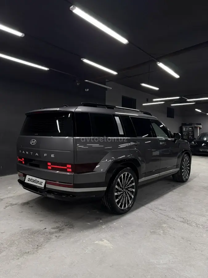 Hyundai Santa Fe — 2