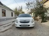 Белый Chevrolet Cobalt, 2 позиция 2015 года, КПП Механика, в Балыкчи за 9 200 y.e. id6756731, Фото №1