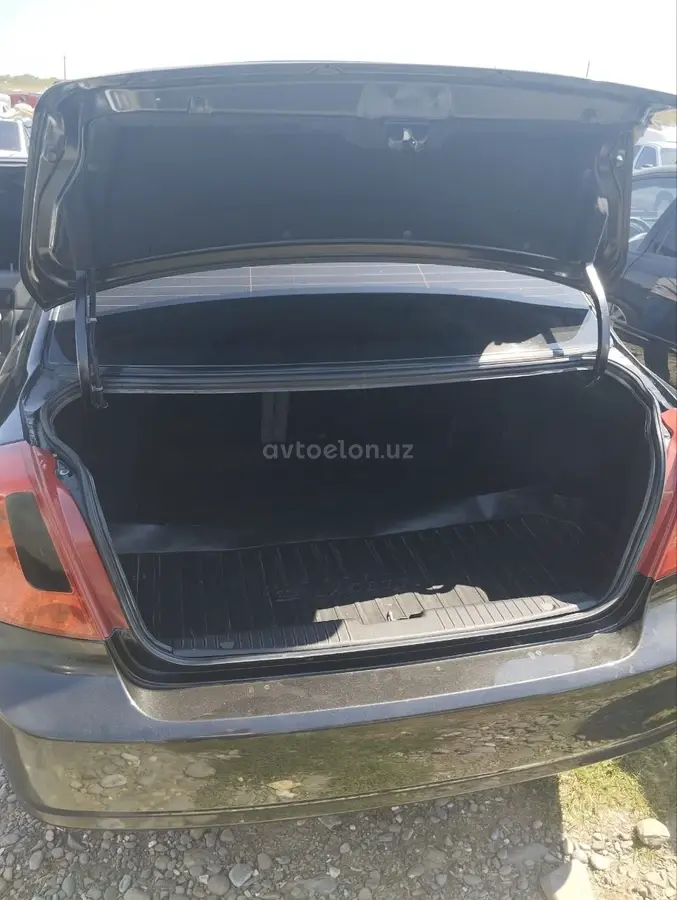 Daewoo Lacetti — 3