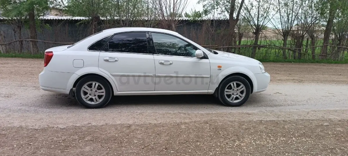Chevrolet Lacetti 2009 — 3