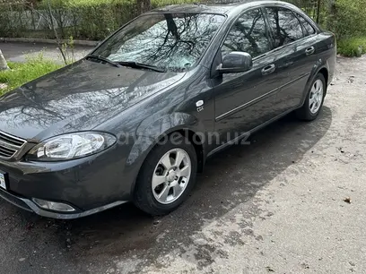 Мокрый асфальт Chevrolet Gentra, 3 позиция 2019 года, КПП Автомат, в Ташкент за 12 900 y.e. id4900189