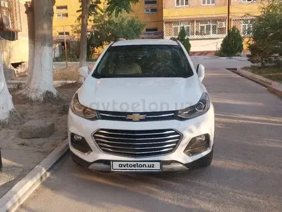 Белый Chevrolet Captiva, 1 позиция 2019 года, КПП Автомат, в Алмалык за 14 600 y.e. id5185115