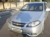 Серебристый Chevrolet Gentra, 2 позиция 2014 года, КПП Автомат, в Ташкент за 8 250 y.e. id5219287, Фото №1