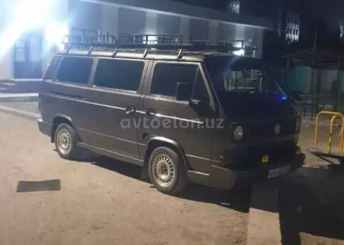 Volkswagen Transporter — 2