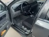 Мокрый асфальт Chevrolet Gentra, 3 позиция 2021 года, КПП Автомат, в Шерабадский район за ~13 750 y.e. id5025333, Фото №1