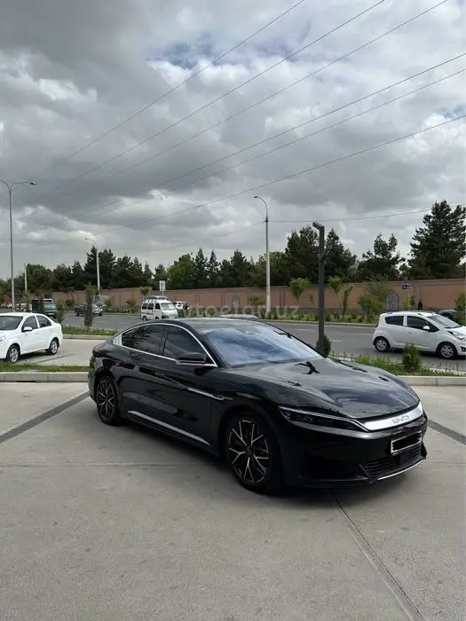 BYD Han EV