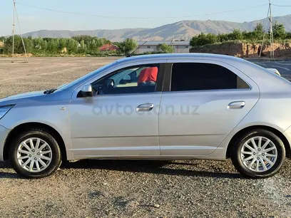 Серебристый Chevrolet Cobalt, 4 позиция 2014 года, КПП Автомат, в Самарканд за 8 800 y.e. id5169715