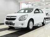 Белый Chevrolet Cobalt, 4 позиция 2024 года, КПП Автомат, в Наманган за ~11 660 y.e. id5122360