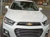 Белый Chevrolet Captiva, 4 позиция 2018 года, КПП Автомат, в Ташкент за 17 000 y.e. id6588474, Фото №1