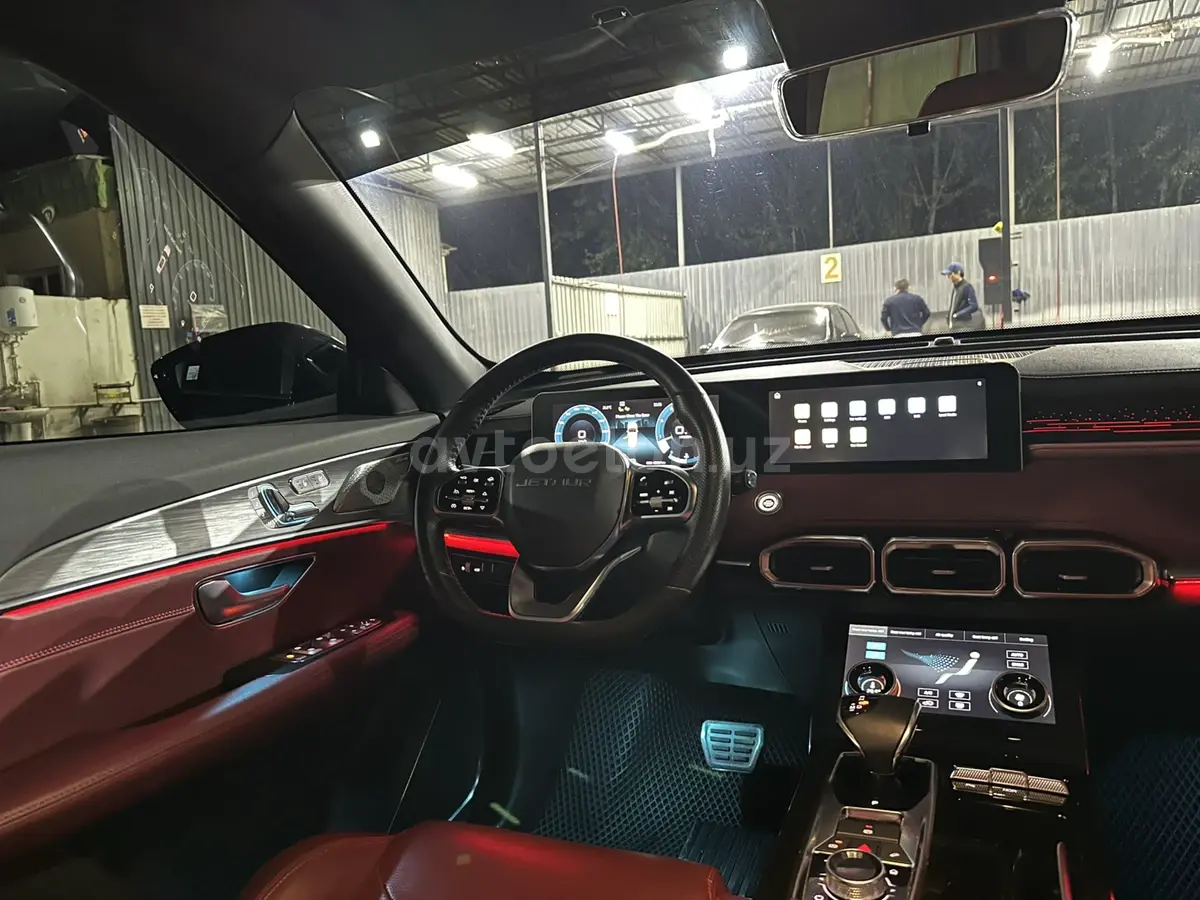 Jetour X70 Plus — 6