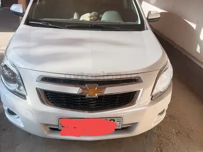 Белый Chevrolet Cobalt, 3 позиция 2015 года, КПП Механика, в Шахрисабз за 8 450 y.e. id5204724