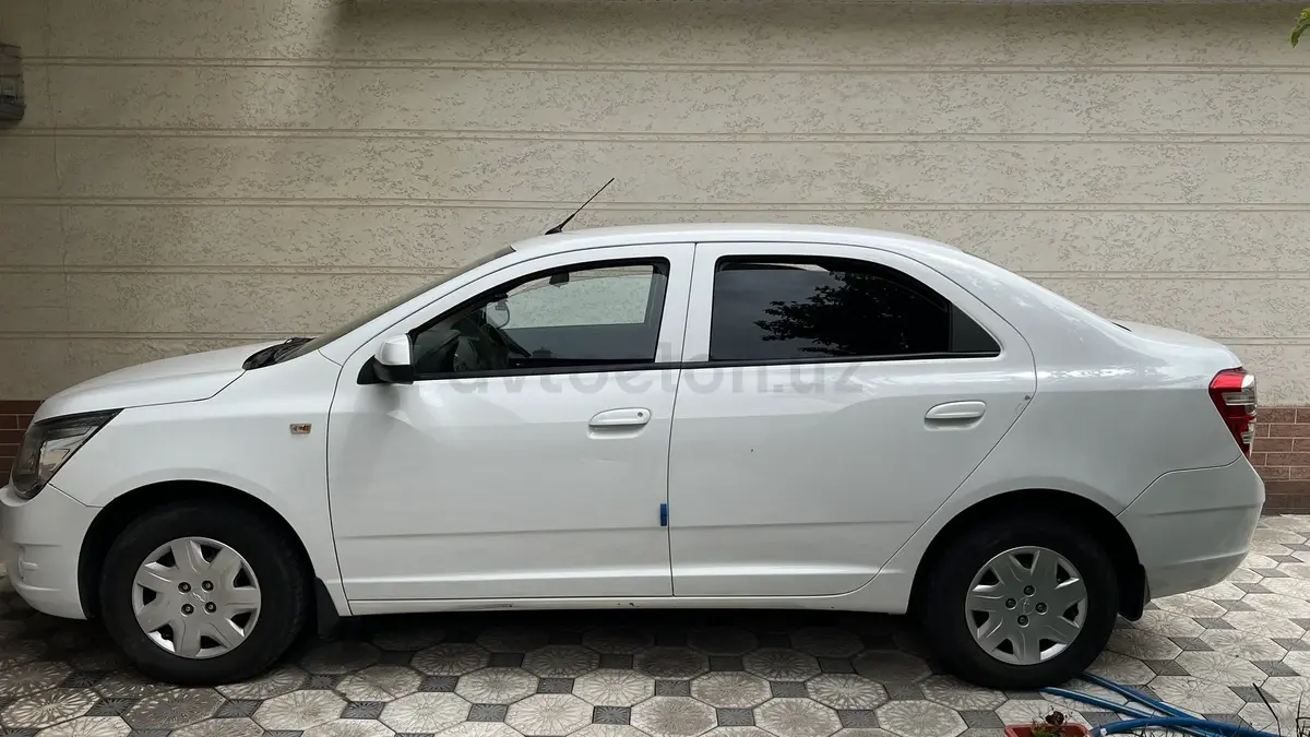 Chevrolet Cobalt 2022 — 2