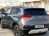 Серый Chevrolet Tracker, 3 позиция 2023 года, КПП Автомат, в Навои за ~17 413 y.e. id6395426, Фото №1